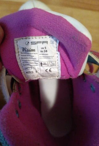 Patines SFR Visions talla 38 (tallaje pequeño)