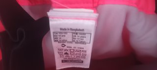 Ropa de esquí: pantalón rosa y negro