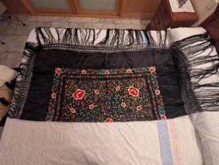 Mantón de Manila Negro Bordado Flores
