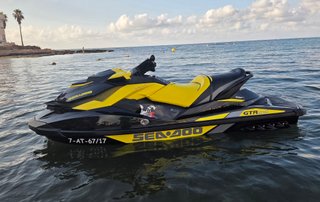 Moto de agua Sea-Doo GTR 215