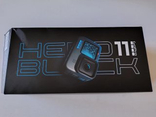 GoPro Hero 11 Black + Gran Lote de Accesorios