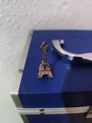 Torre Eiffel miniatura decorativa
