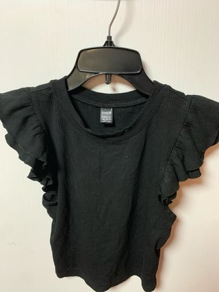 Top negro Shein con mangas volantes Talla M