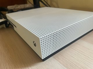 Xbox One S Blanca