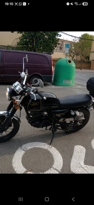 Moto Mash Black Seven Negra