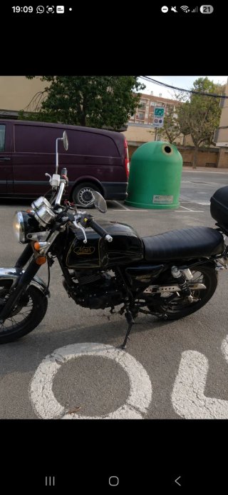 Moto Mash Black Seven Negra