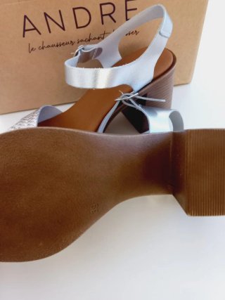 Sandalias André Piel Plateadas Talla 39