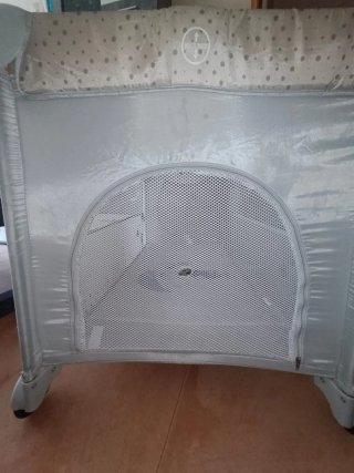 Cuna de viaje plegable