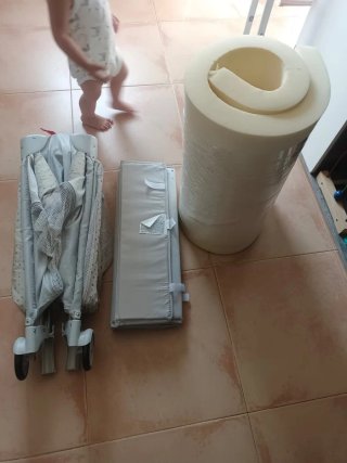 Cuna de viaje plegable