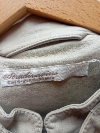 Cazadora Beige Stradivarius Talla S