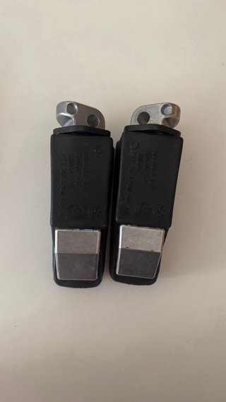 Estriberas moto BMW nuevas