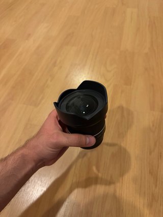 Objetivo Samyang AF 14mm F2.8 FE para Sony.