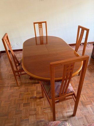 Mesa extensible madera y 4 sillas