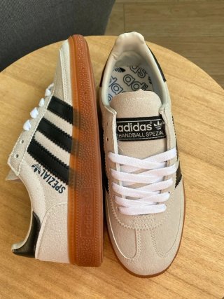 Adidas Spezial Beige/Negro Talla 37