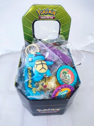 Lote Super Pokémon: Lata, Cartas, Llaveros...etc