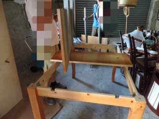 Mesa de comedor extensible de madera