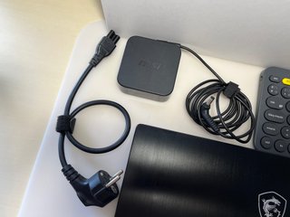 Portátil MSI Modern 15 (24GB RAM)+Teclado Logitech