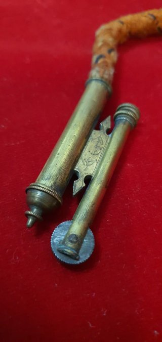 Antiguo mechero.