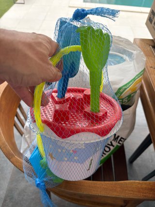 Cubo y palas para la playa