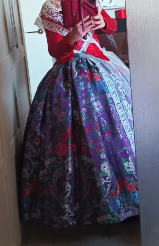 Traje de Fallera Morado Nazareno