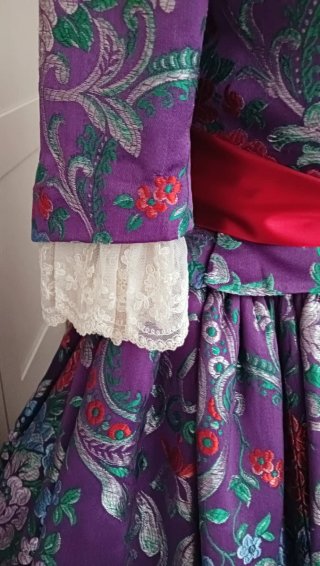 Traje de Fallera Morado Nazareno
