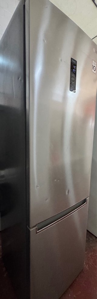 FRIGORÍFICO COMBI NO FROST EN INOX LG