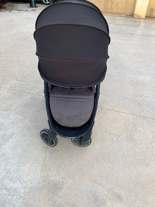Carro ligero Baby Monsters gris y negro