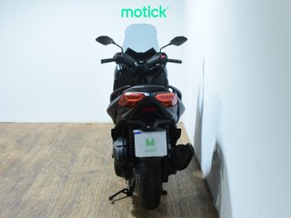 YAMAHA XMAX 125
