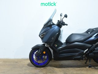 YAMAHA XMAX 125