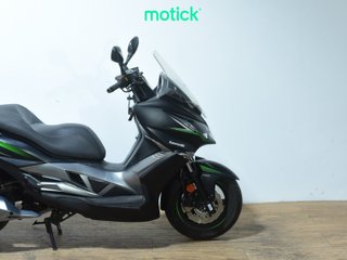 KAWASAKI J125 (TOP CASE)