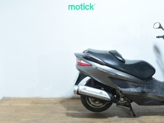SUZUKI BURGMAN 200