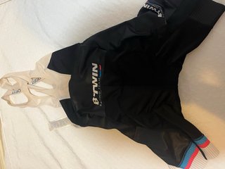 Conjunto Ciclismo Chaqueta, pantalón y culotte