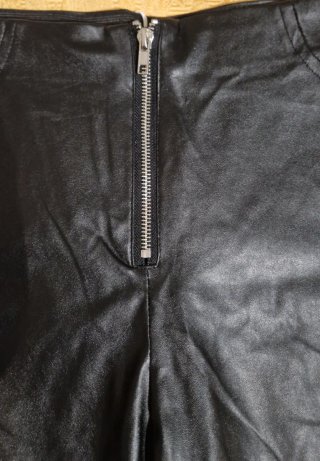 Pantaloni neri donna