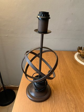 Lámpara de mesa de metal bronce