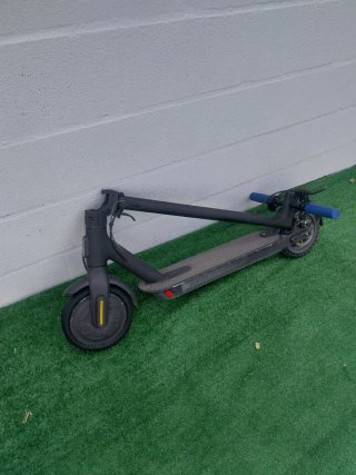 Patinete Eléctrico Xiaomi Essential
