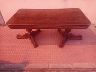 Mesa de comedor extensible de madera