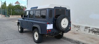 Land Rover Defender Azul