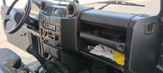 Land Rover Defender Azul