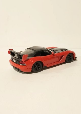 Dodge Viper 1/24 Rojo y Negro