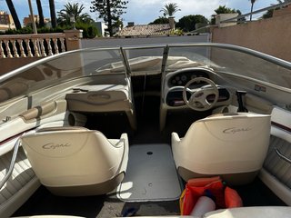 Lancha Bayliner Capri