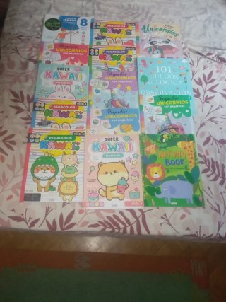 Lote de libros infantiles para colorear y pegatina