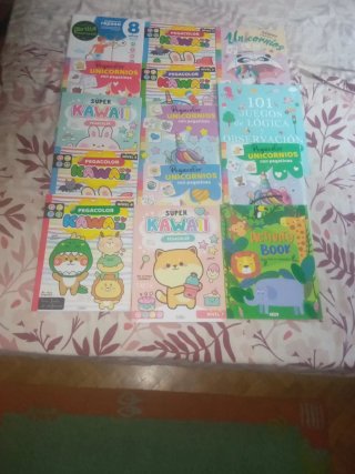 Lote de libros infantiles para colorear y pegatina