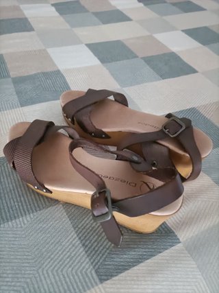 Sandalias Diezdedos Marrones Verano