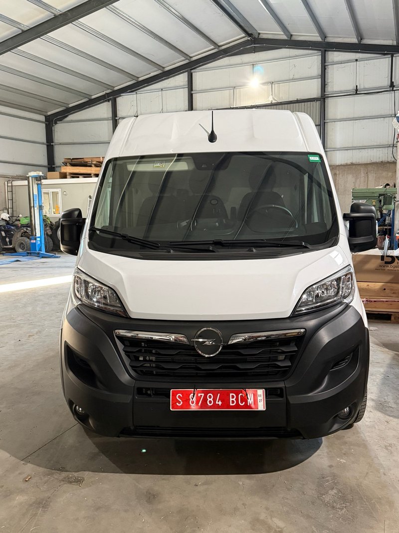 Opel Movano 2024 - foto 1