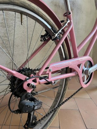 Oferta !!! Bicicleta rosa paseo con cesta Victoria