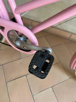 Oferta !!! Bicicleta rosa paseo con cesta Victoria