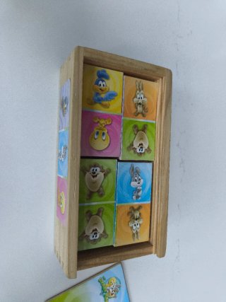 Domino Madera Looney Tunes