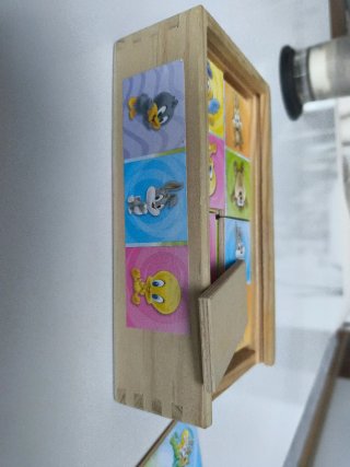 Domino Madera Looney Tunes