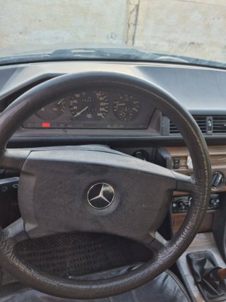 Mercedes-Benz w124 1989