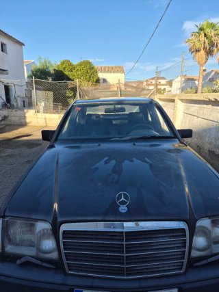 Mercedes-Benz w124 1989